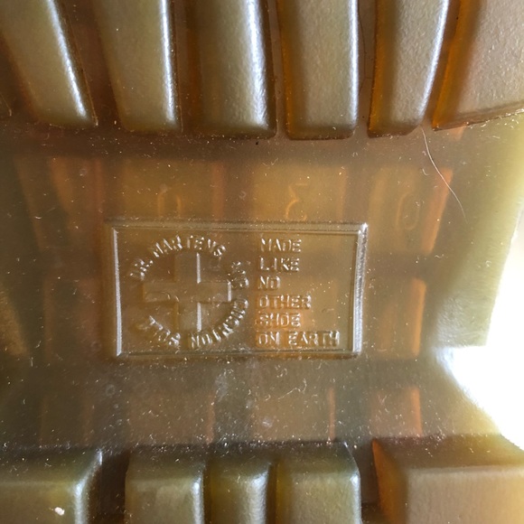 Dr Martens 9764 Tan Brown Grizzly Oxfords Sz 8 EUC - Picture 10 of 12